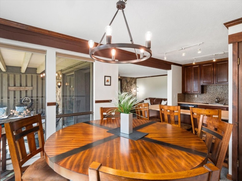 160 E La Bonte STREET 203