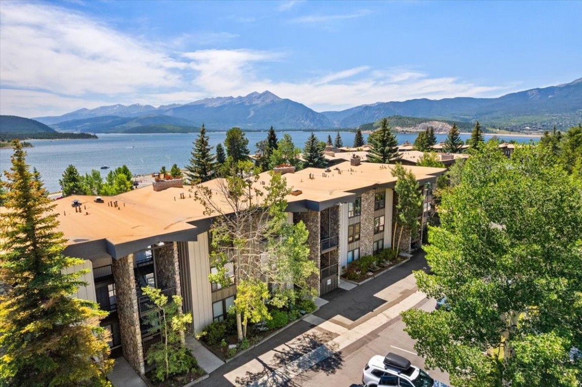 160 E La Bonte STREET 203