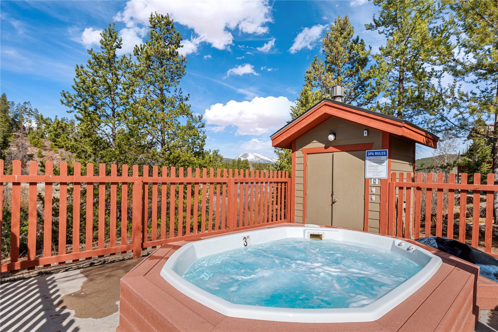 73 Pelican CIRCLE 705