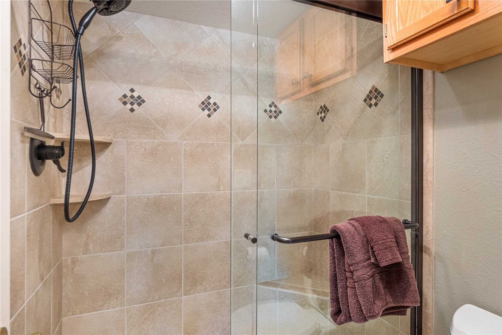 73 Pelican CIRCLE 705