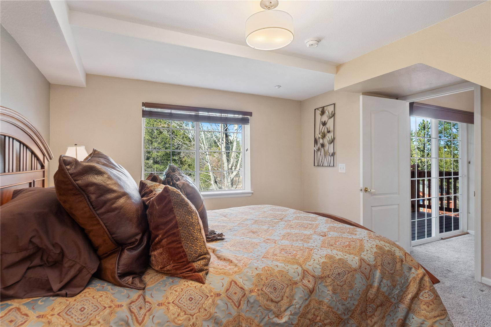 73 Pelican CIRCLE 705