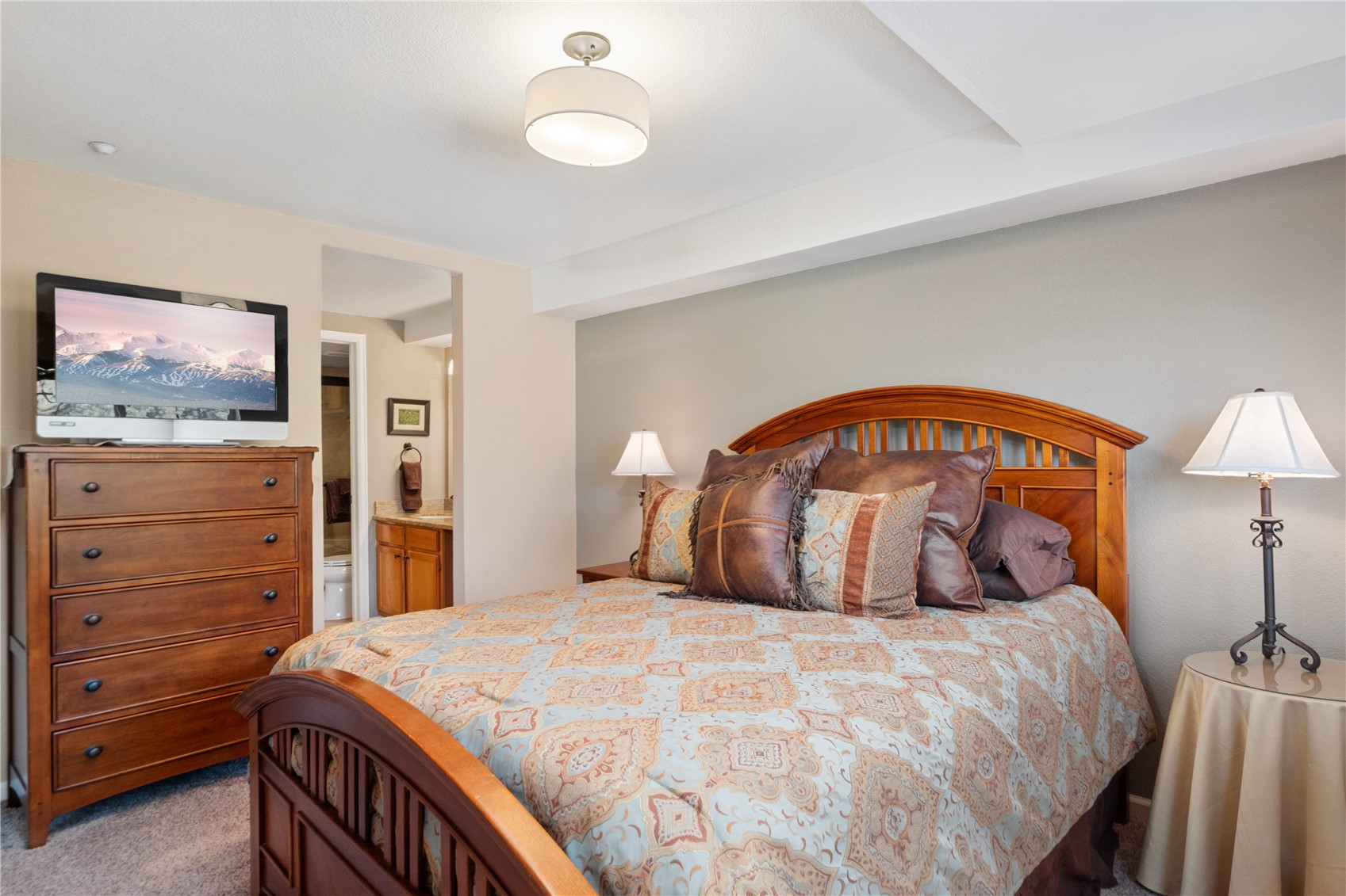 73 Pelican CIRCLE 705