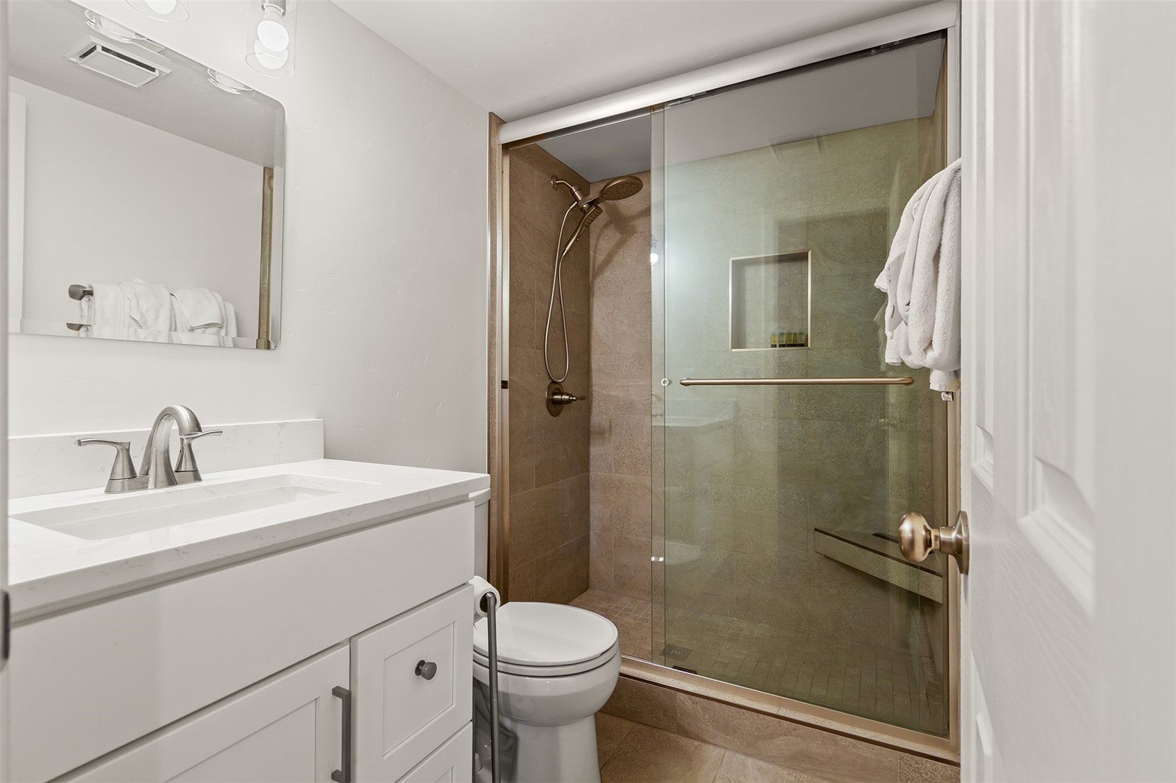 4200 Lodge Pole CIRCLE 108