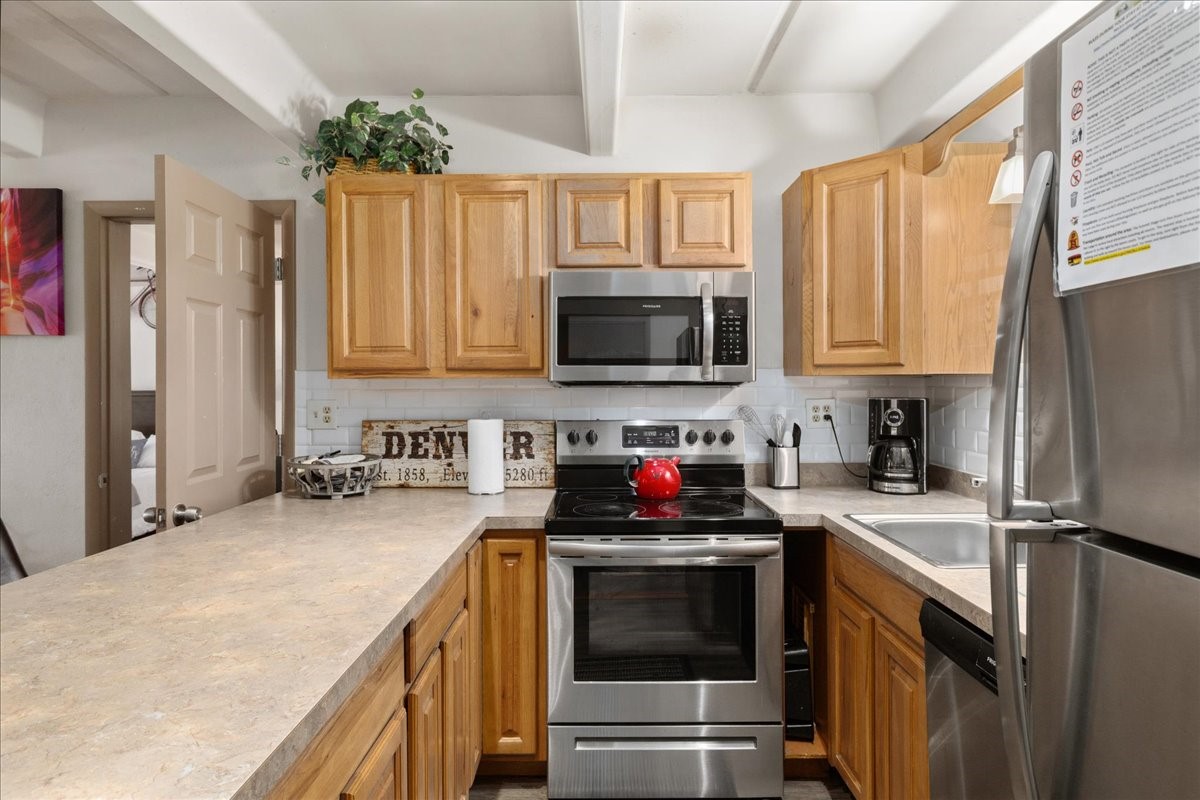220 E La Bonte STREET 130