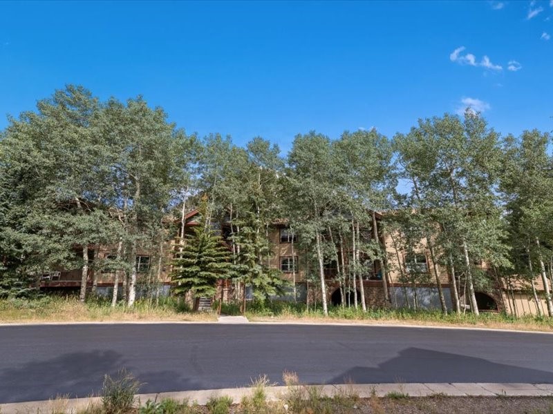 337 Streamside LANE 103