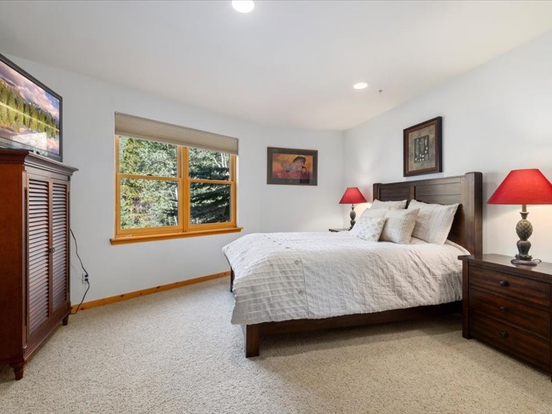 337 Streamside LANE 103