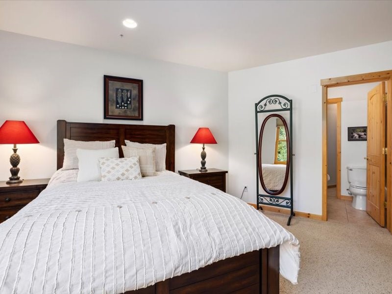 337 Streamside LANE 103