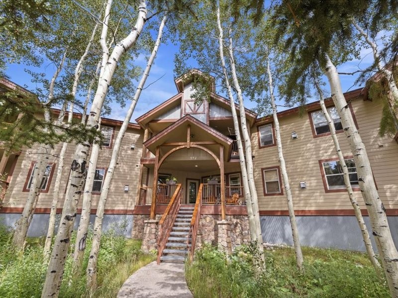 337 Streamside LANE 103