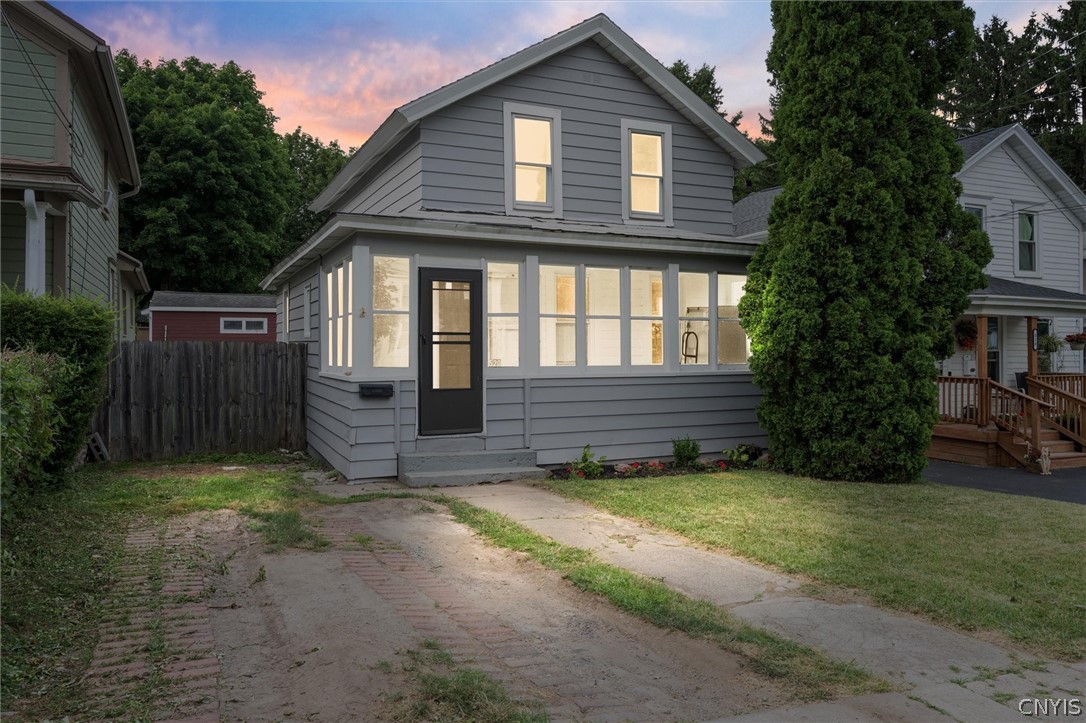 520 Hamilton Street