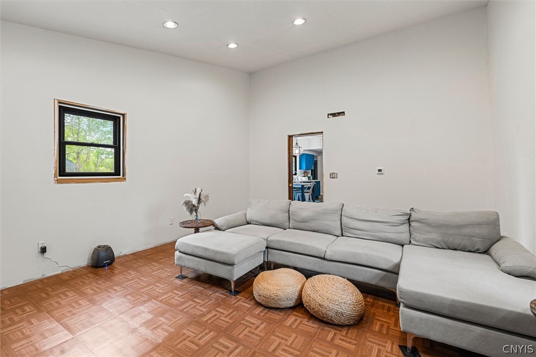 775 Chestnut Ridge Road