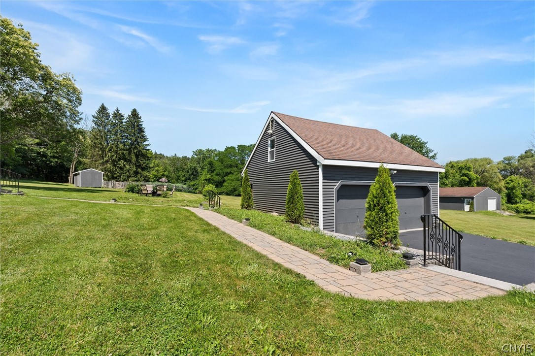 1631 Albring Road
