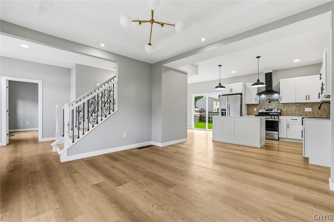 8252 Dampier Circle