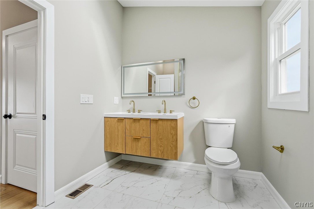 8252 Dampier Circle