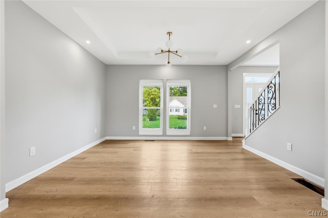 8252 Dampier Circle