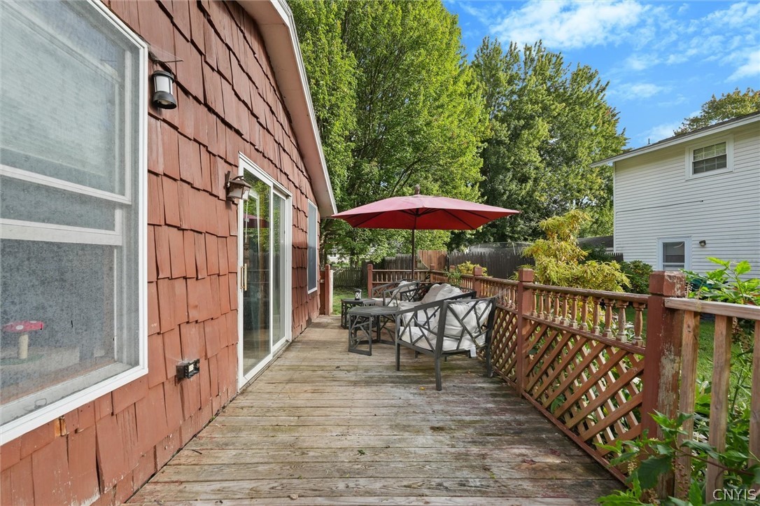 214 Wells Avenue West