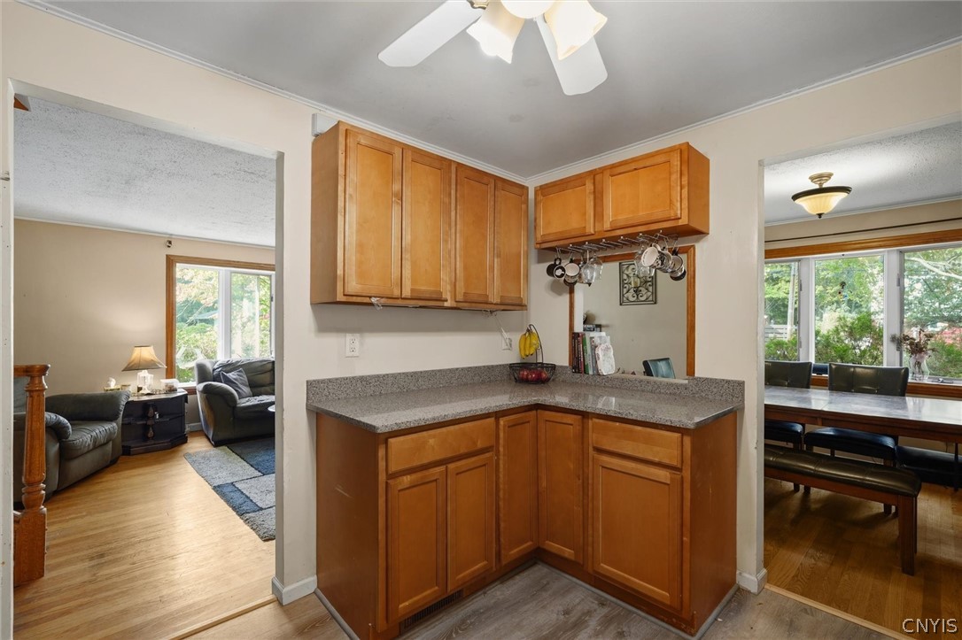 214 Wells Avenue West