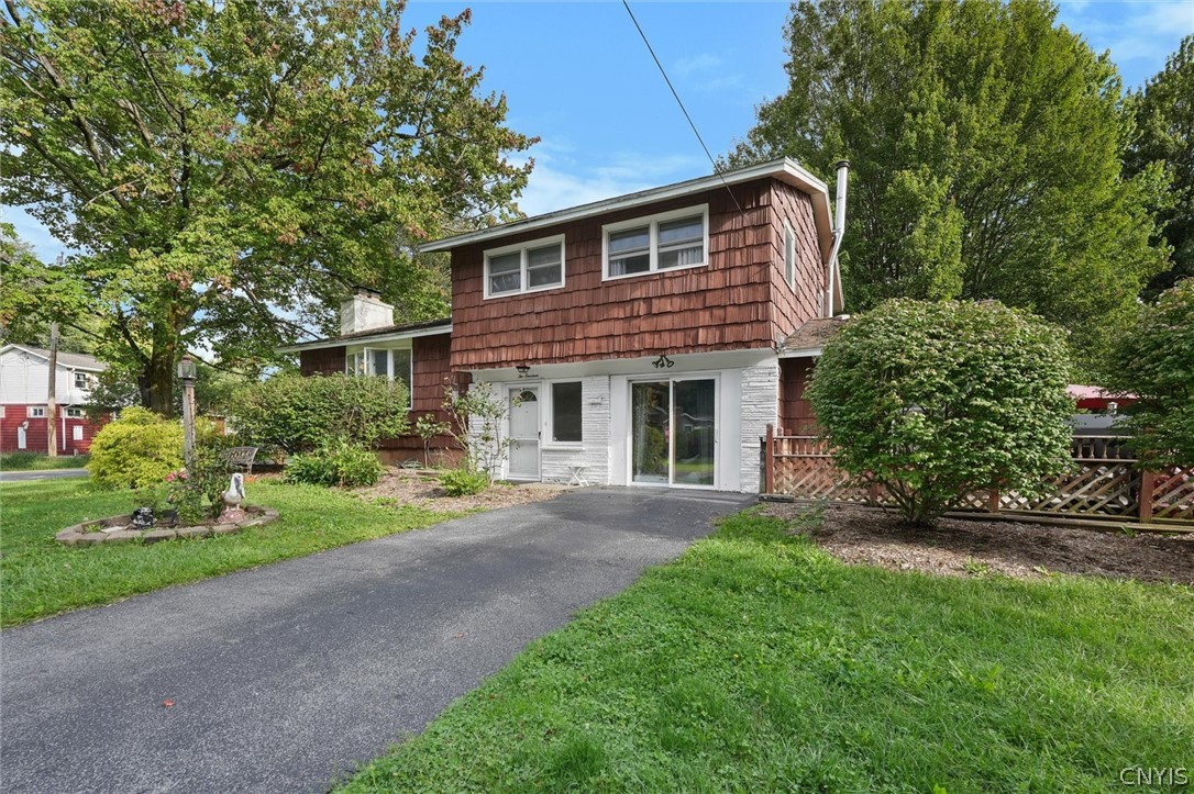 214 Wells Avenue West