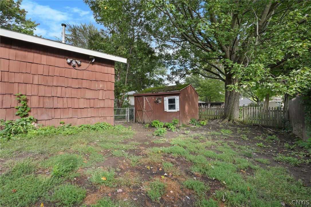 214 Wells Avenue West