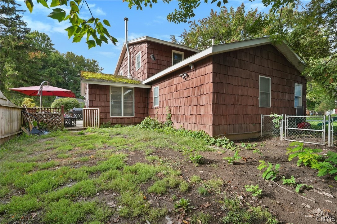 214 Wells Avenue West