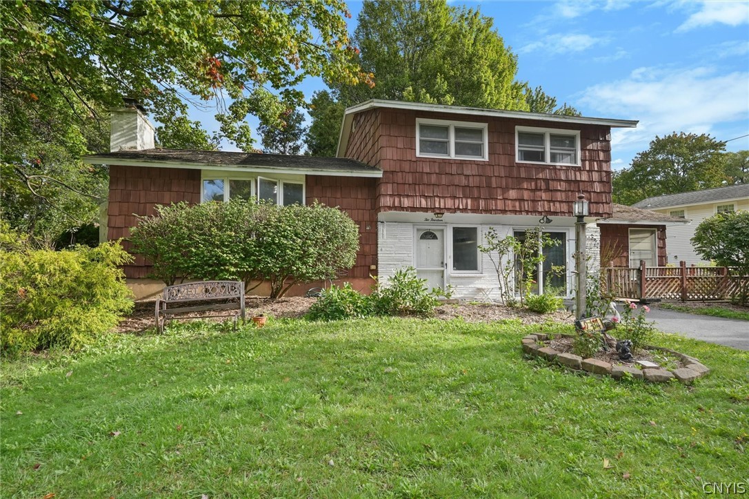 214 Wells Avenue West