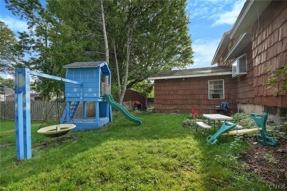 214 Wells Avenue West