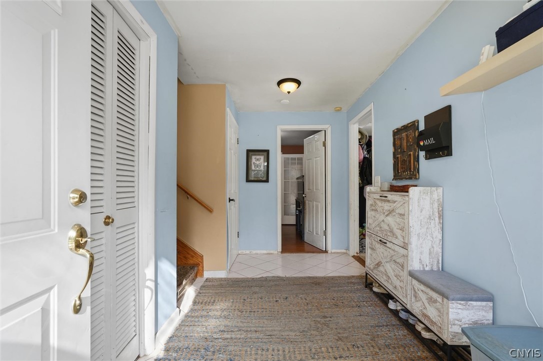 214 Wells Avenue West