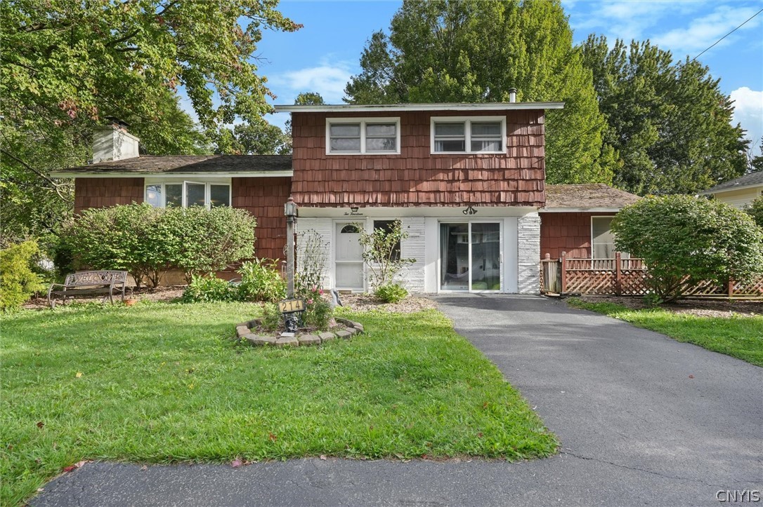 214 Wells Avenue West
