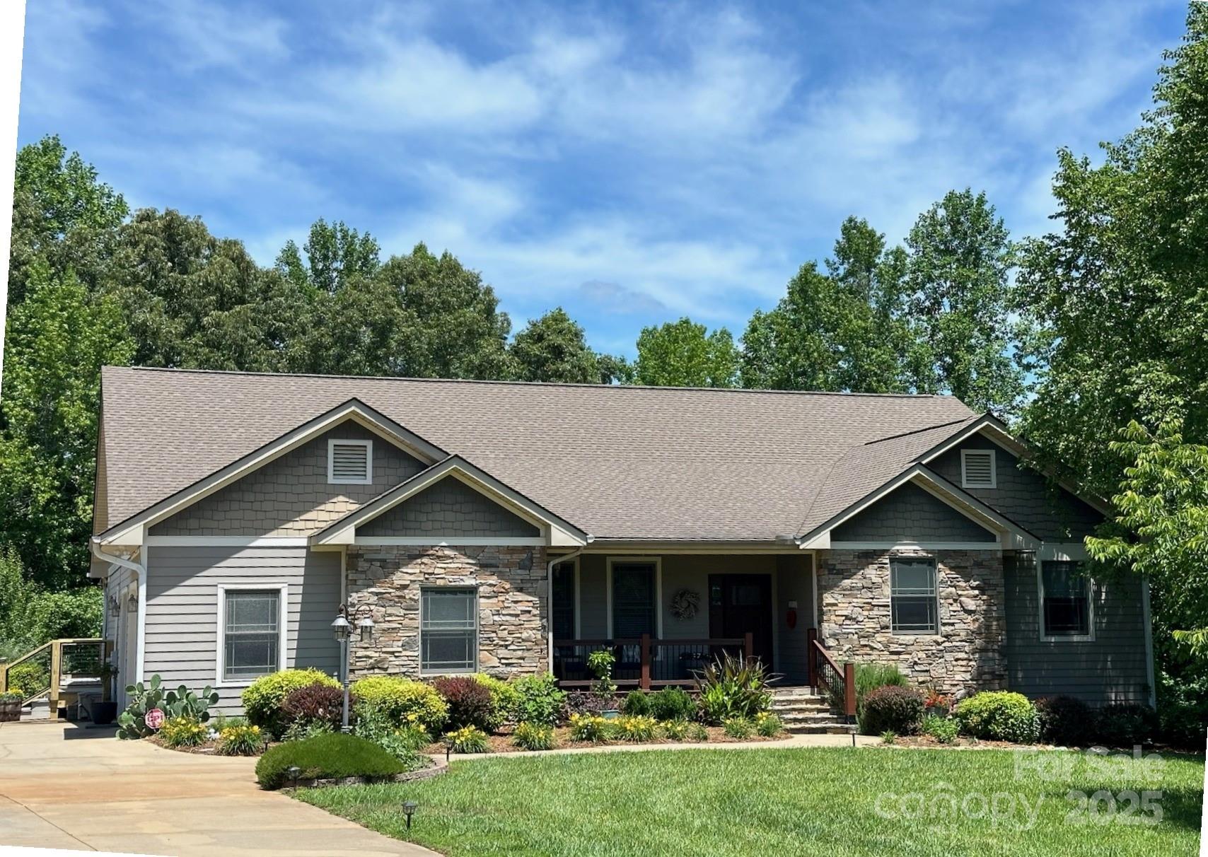 169 Stoneybrook Way