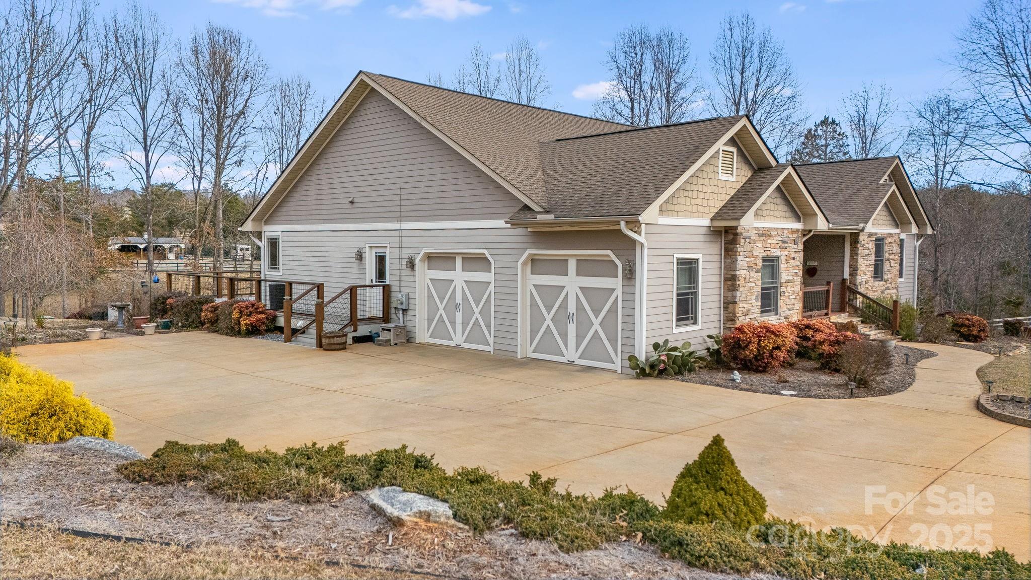 169 Stoneybrook Way