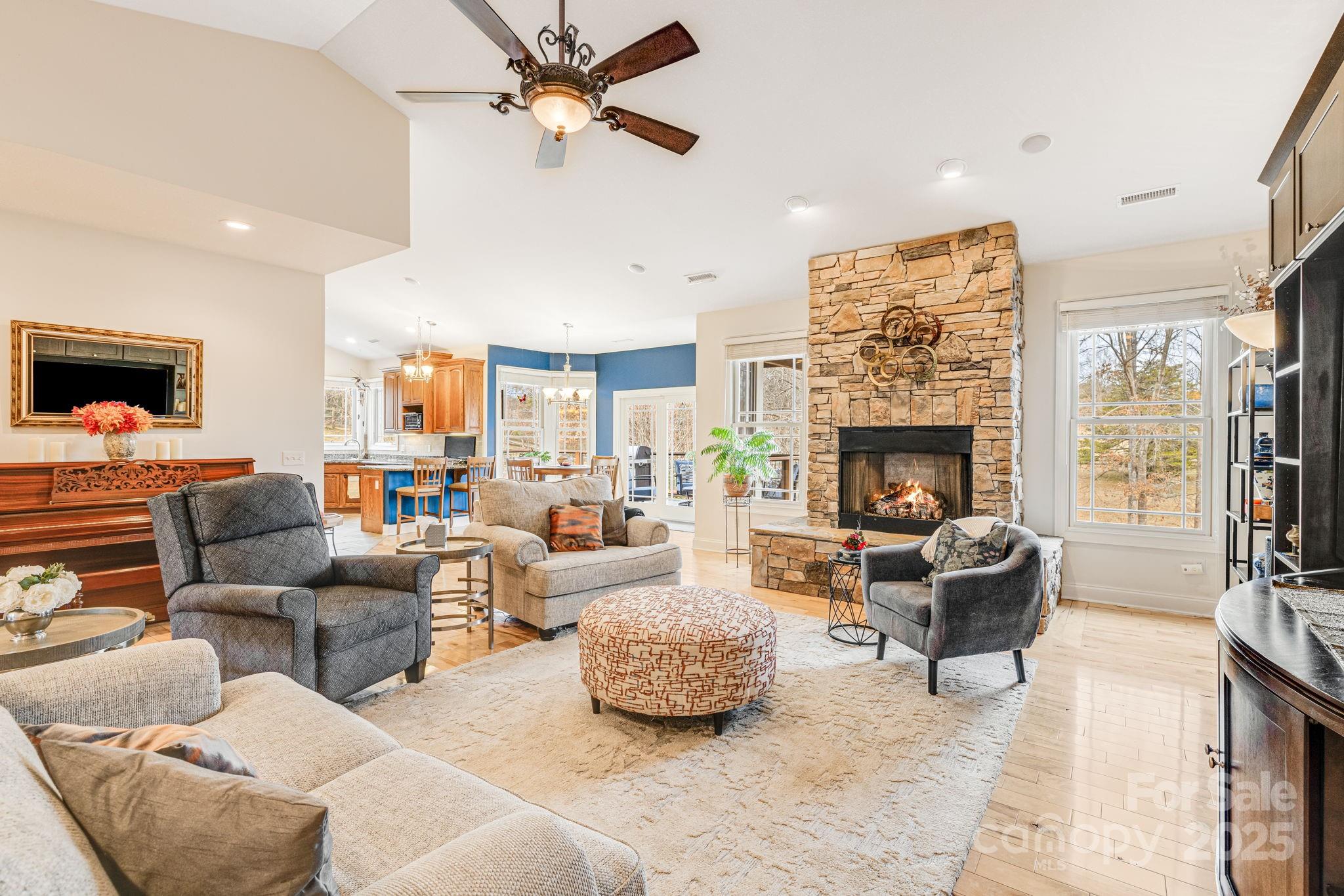 169 Stoneybrook Way