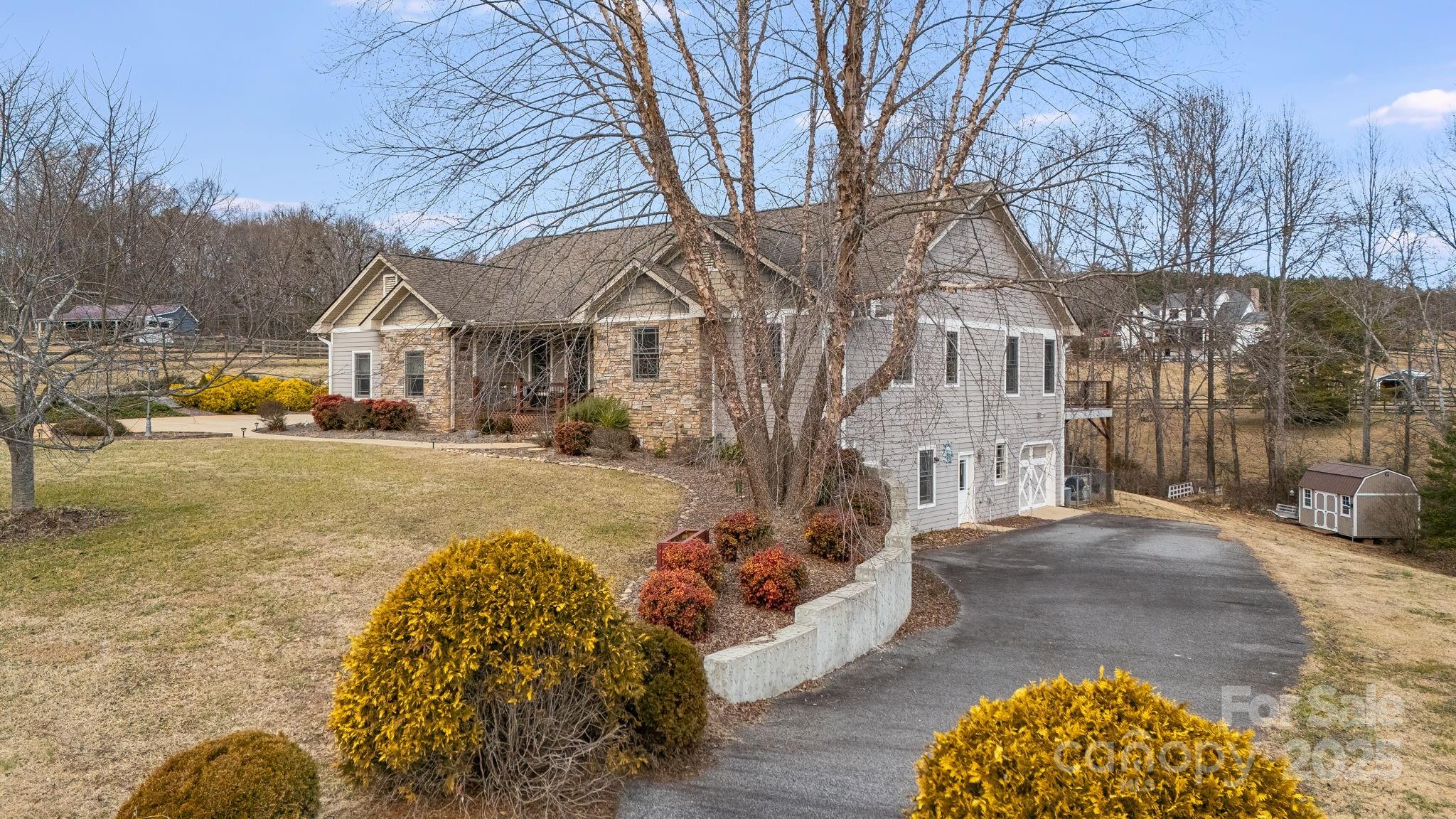 169 Stoneybrook Way