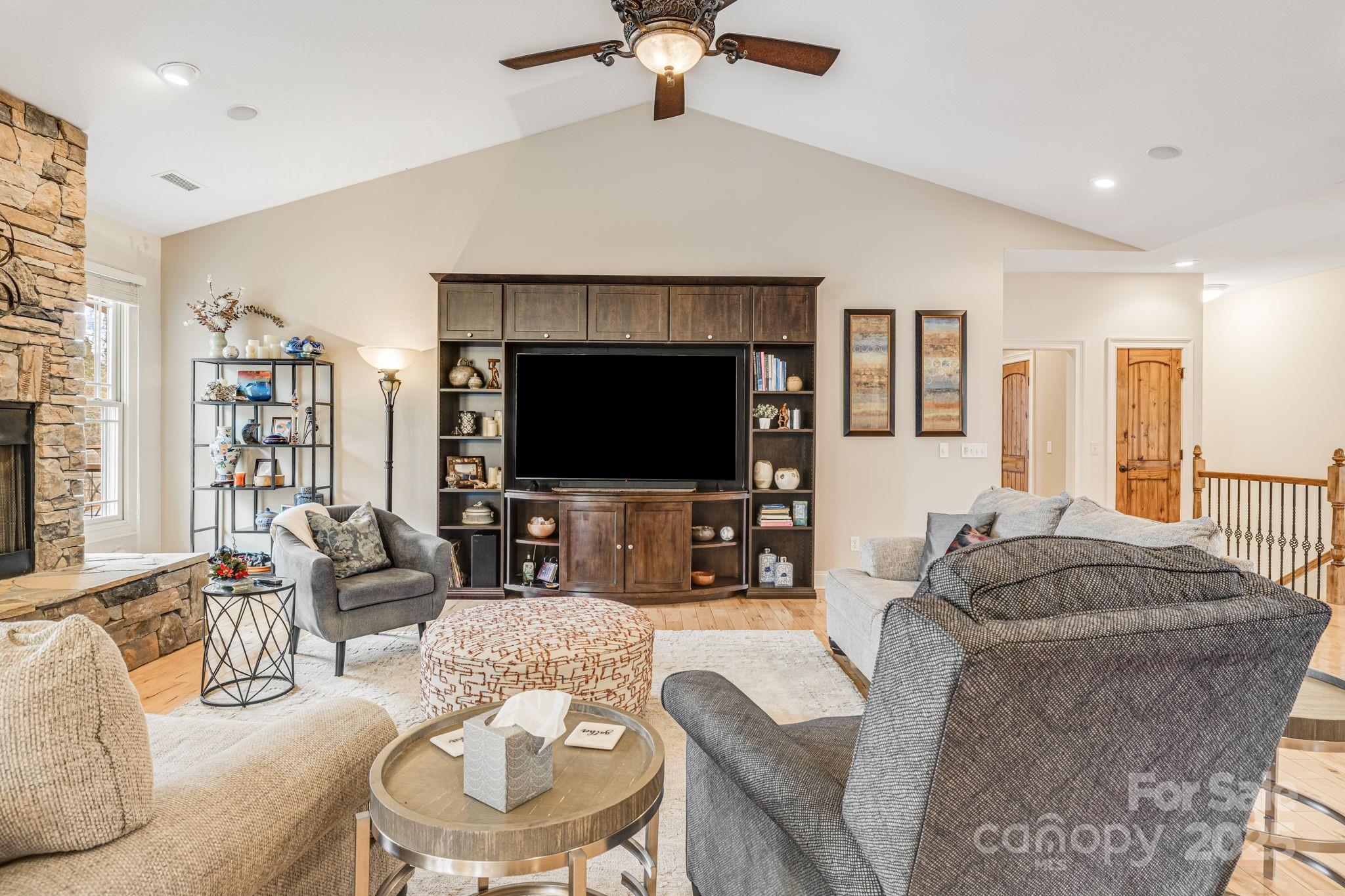 169 Stoneybrook Way