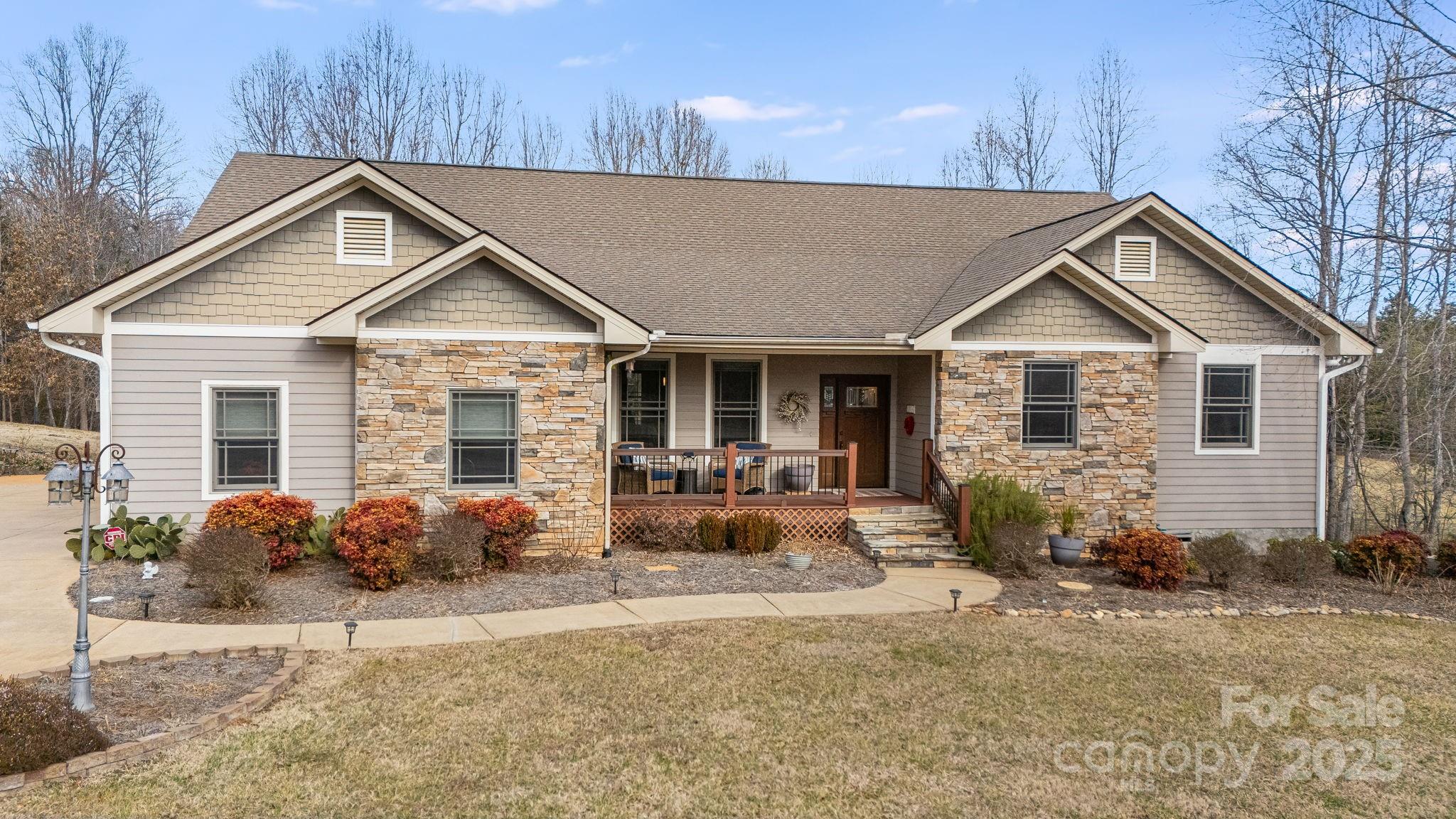 169 Stoneybrook Way