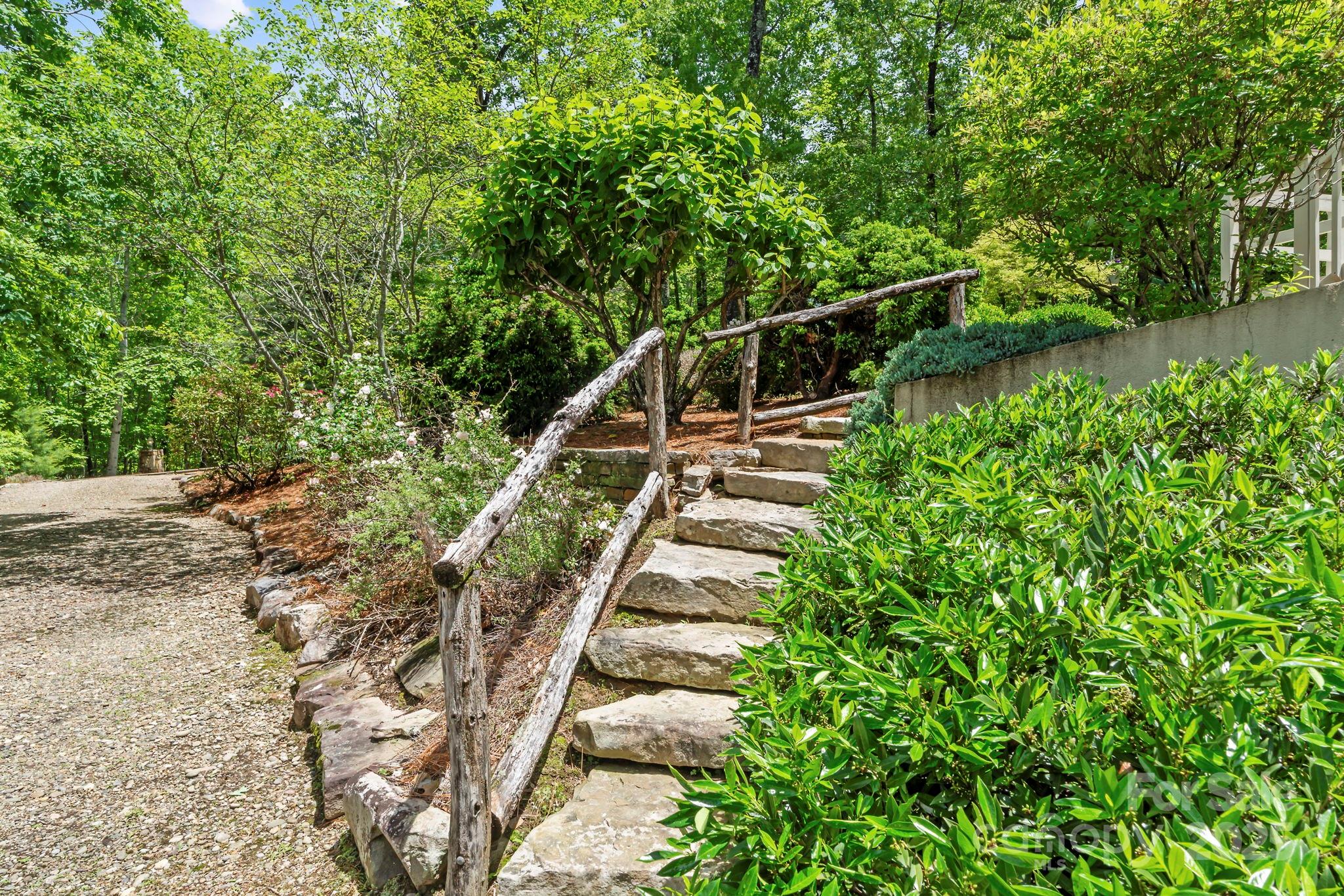 142 Paisley Lane