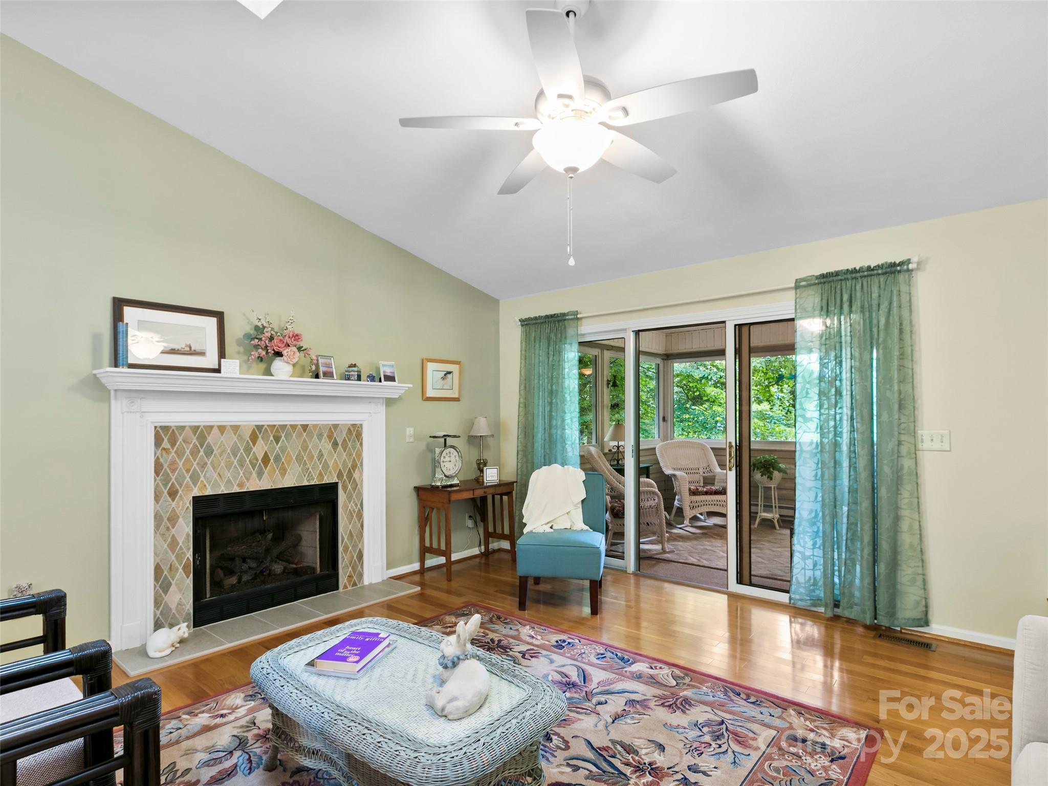 1820 Riverview Court