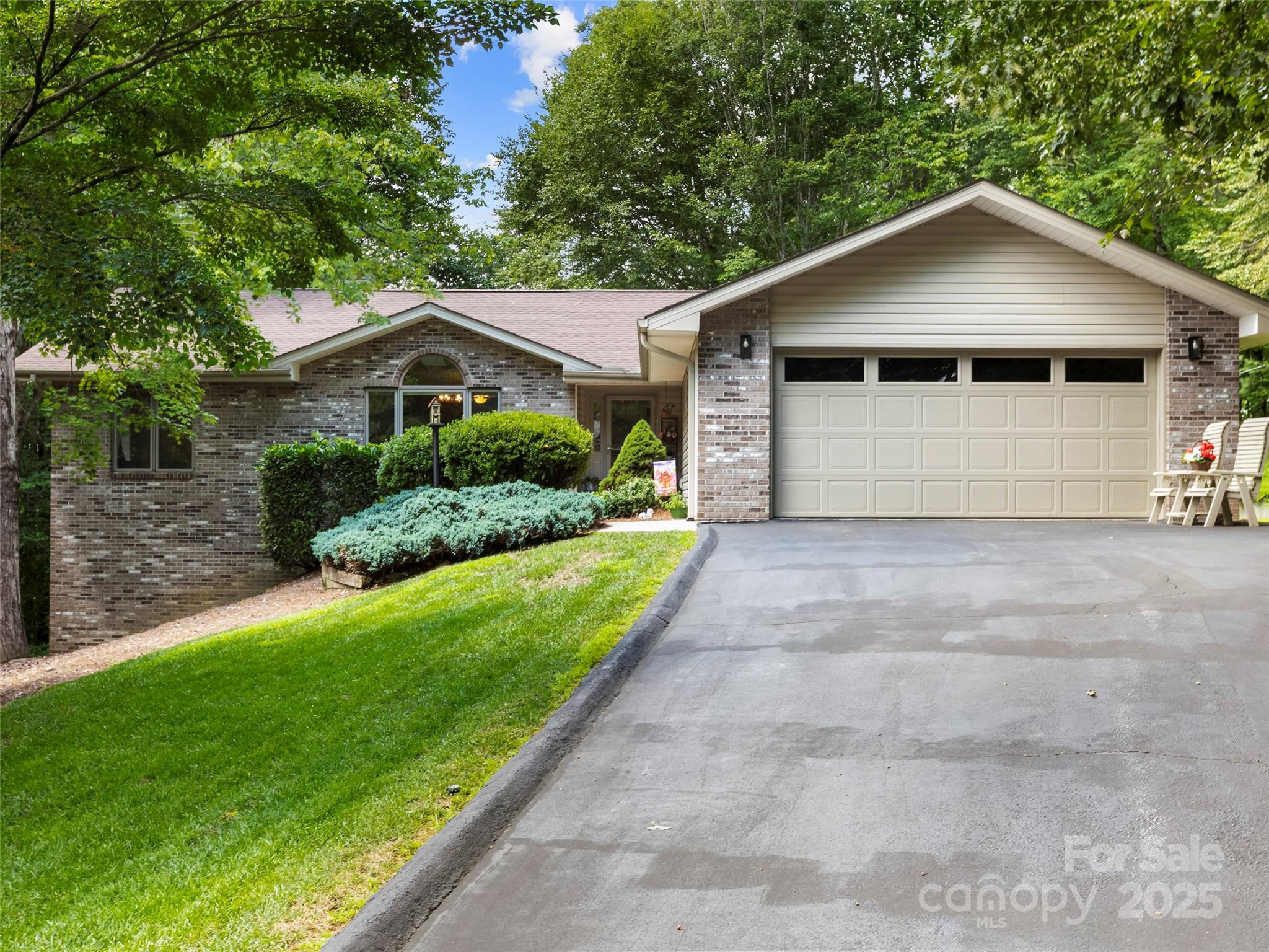 1820 Riverview Court