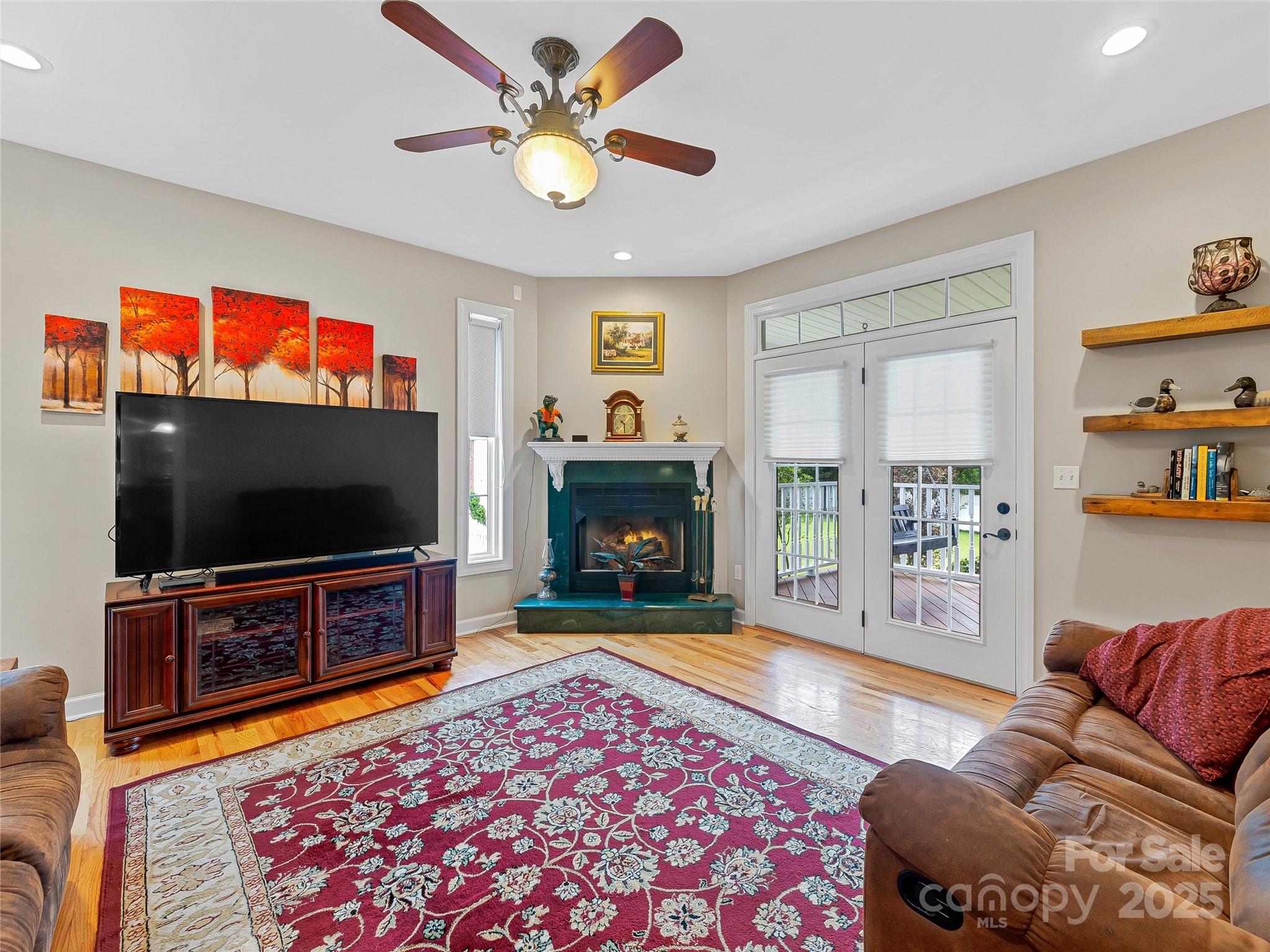 62 Classic Oaks Circle