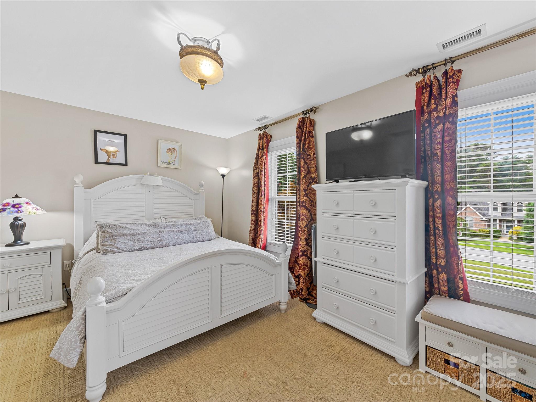 62 Classic Oaks Circle