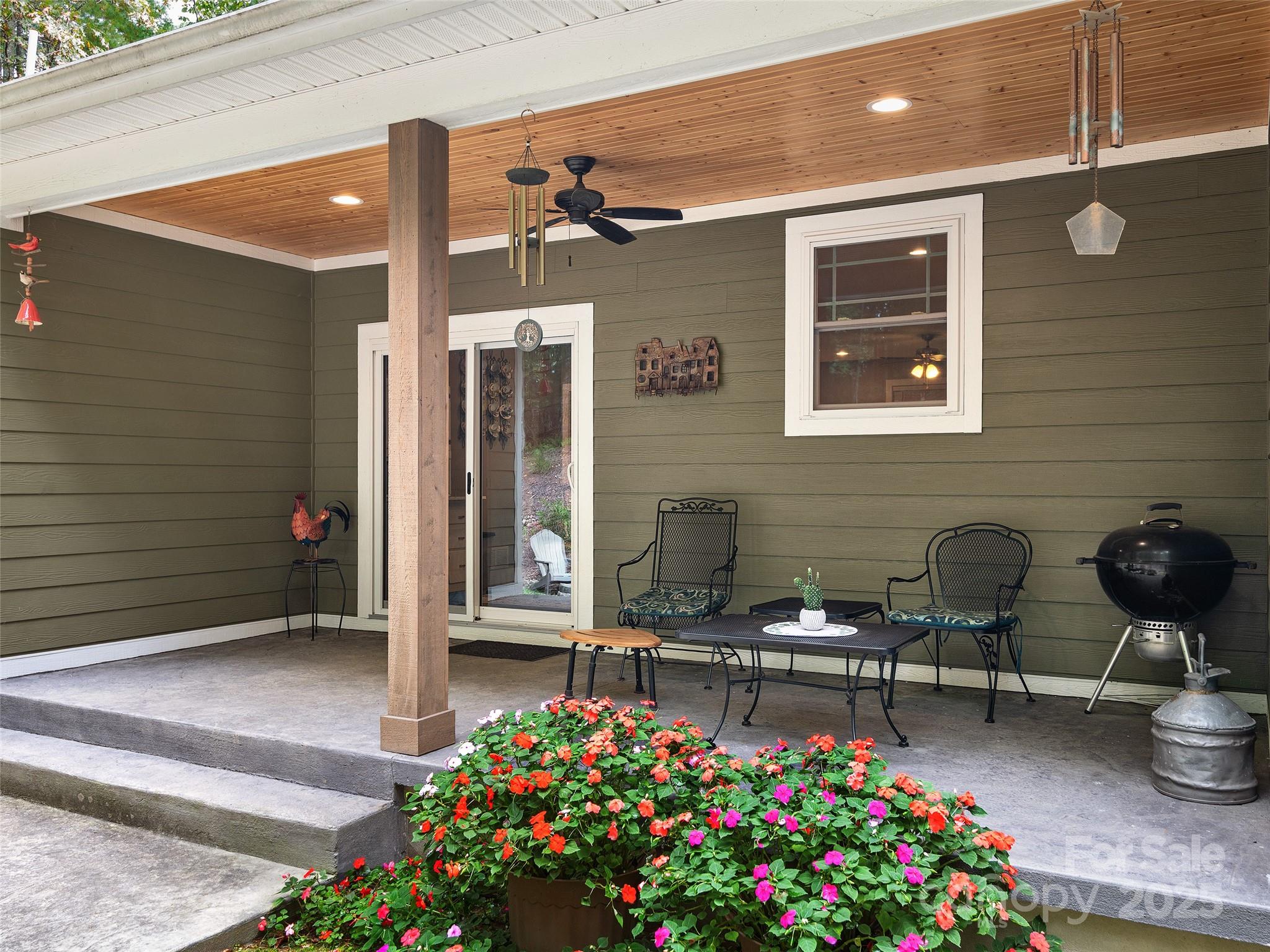 289 Thomas Road