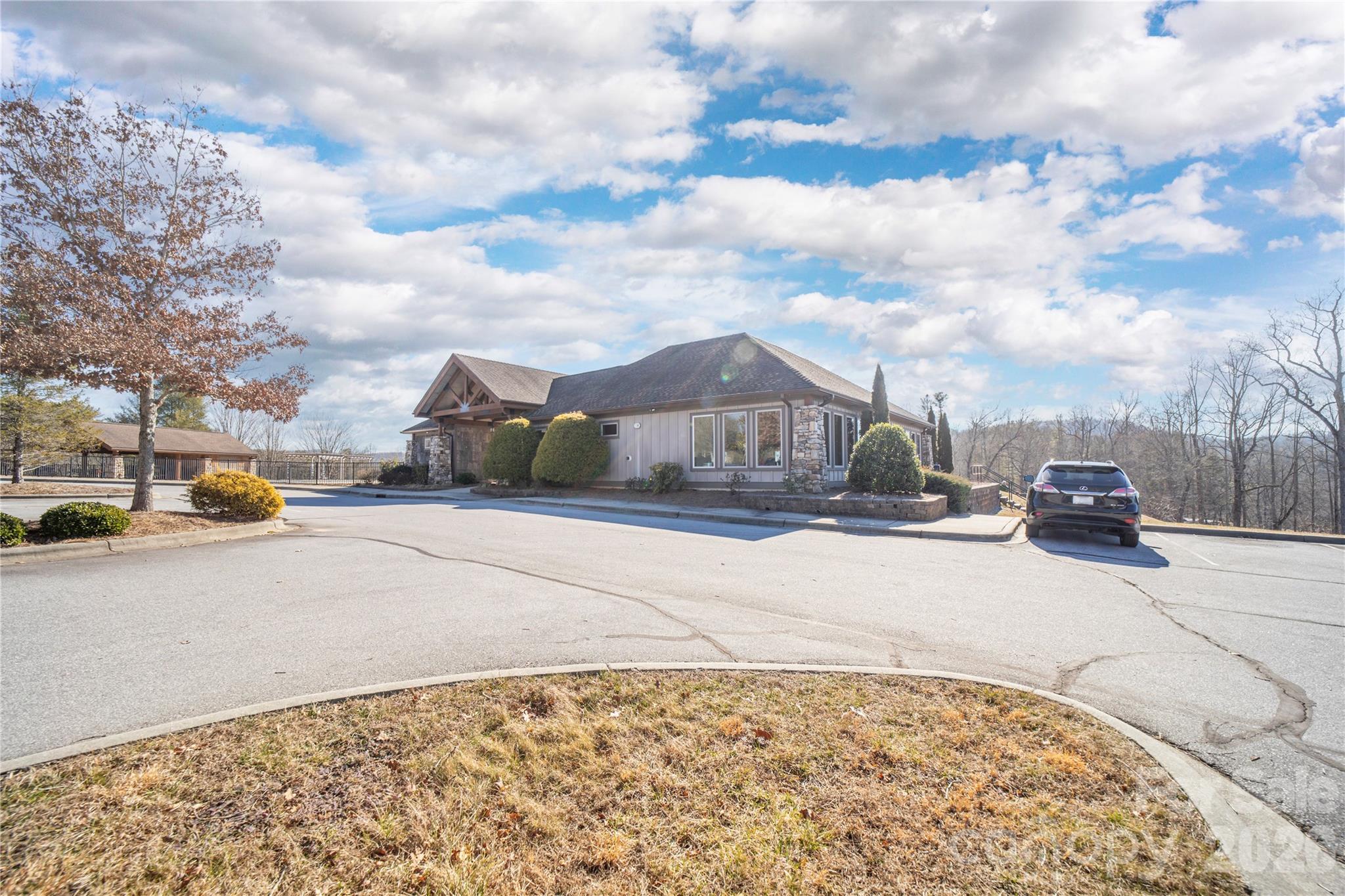 2310 Golf Club Court
