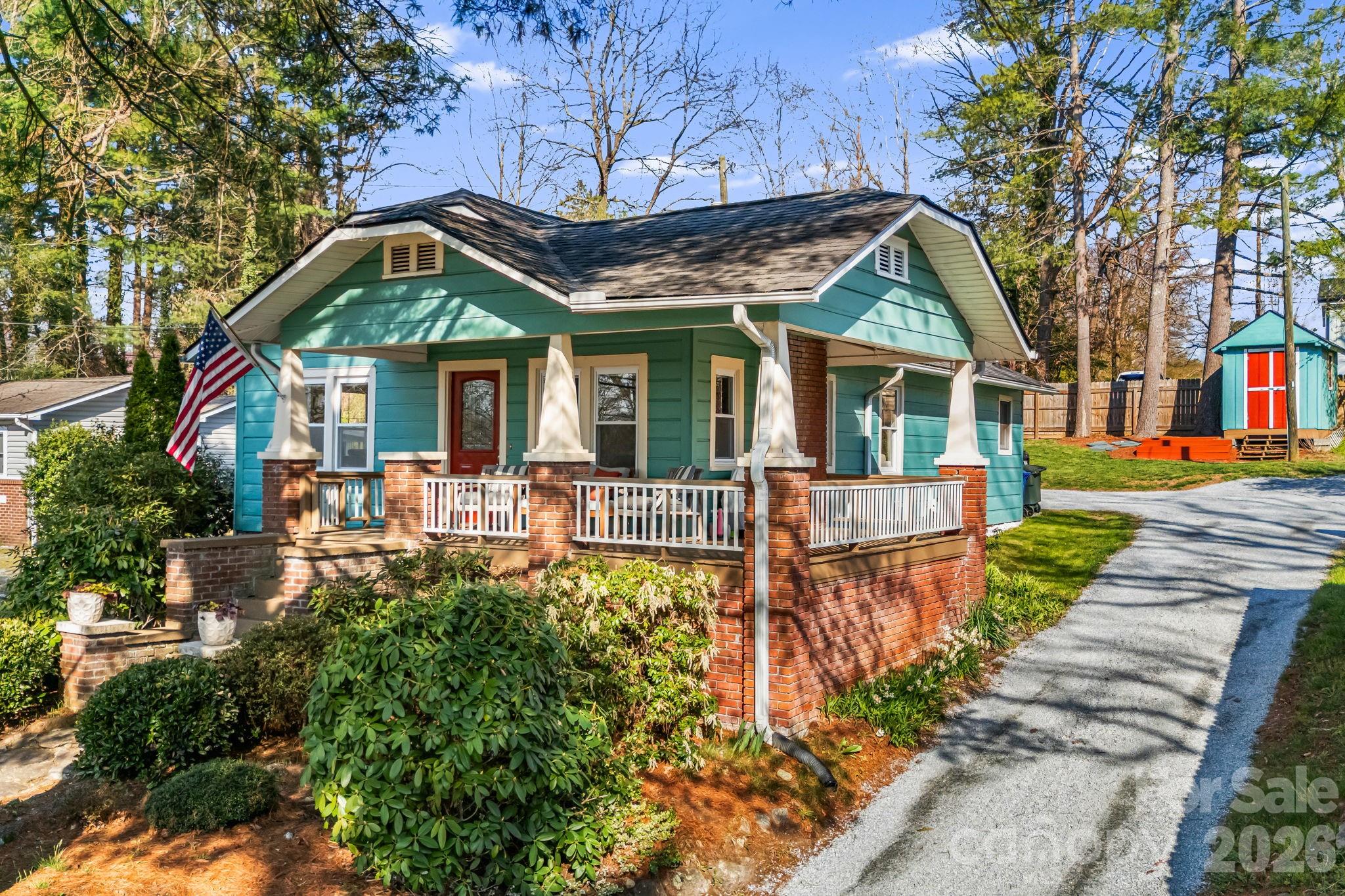 1207 Willow Road