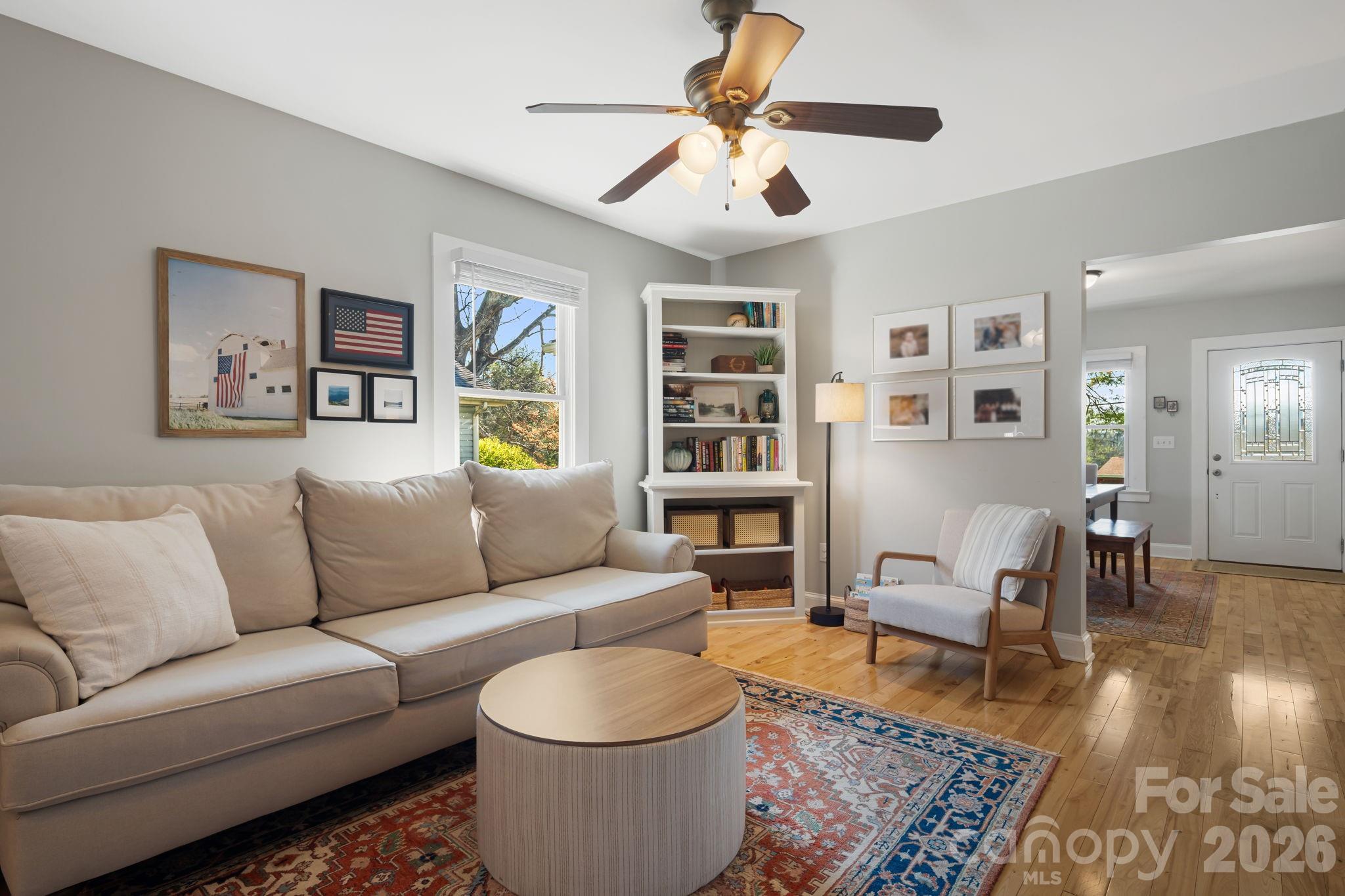 1207 Willow Road