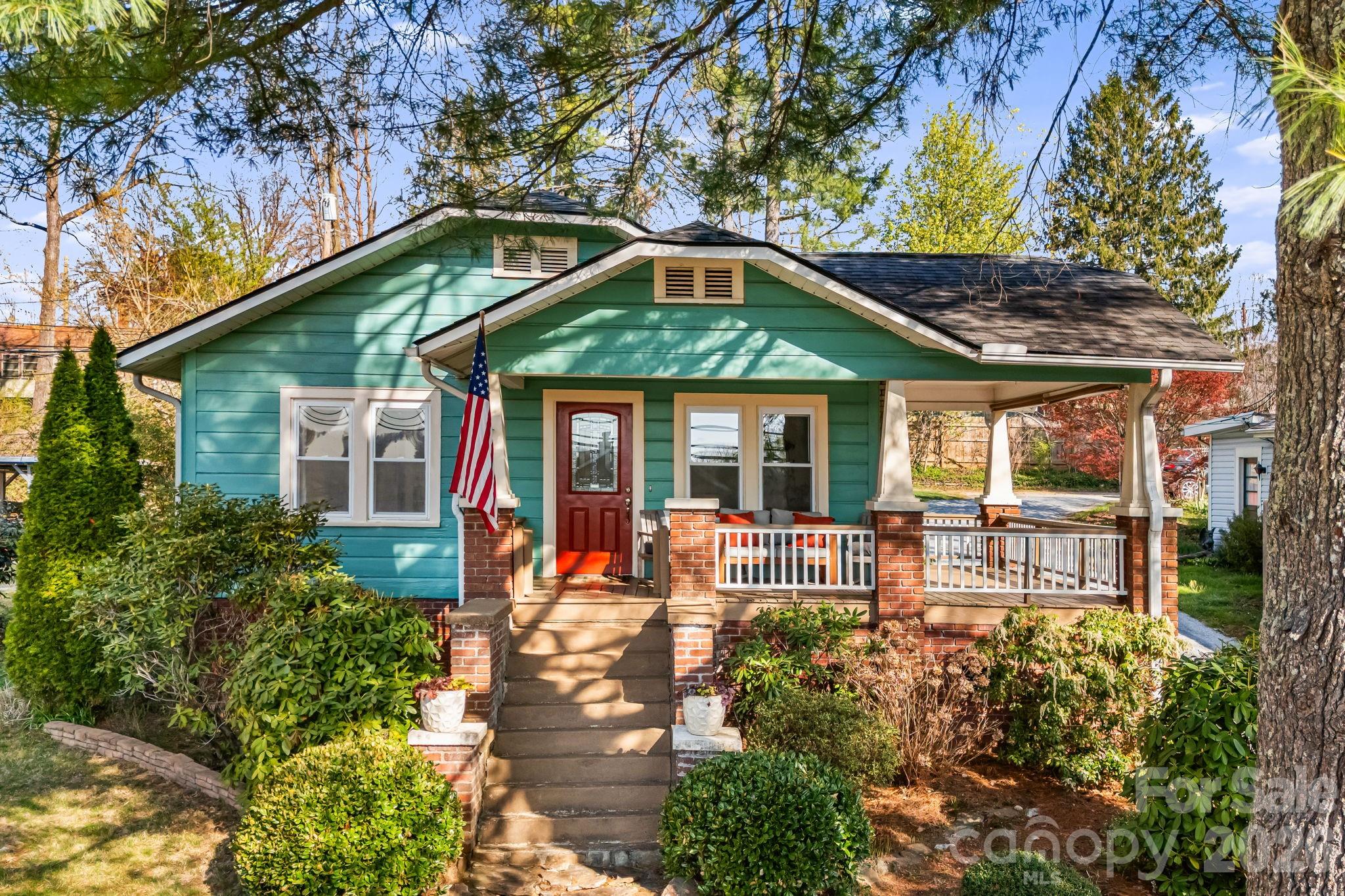 1207 Willow Road
