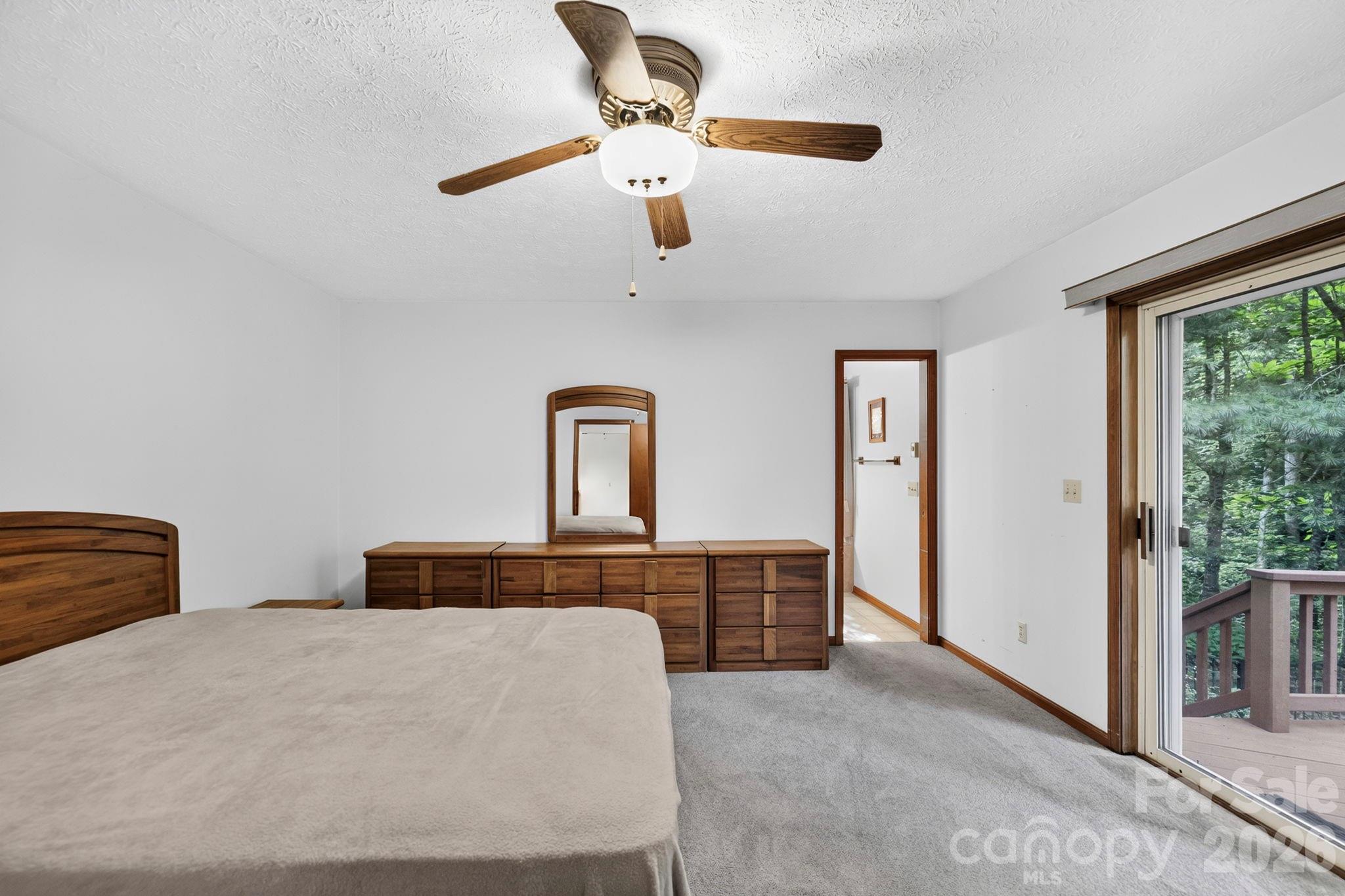 18 E Rosewood Trail