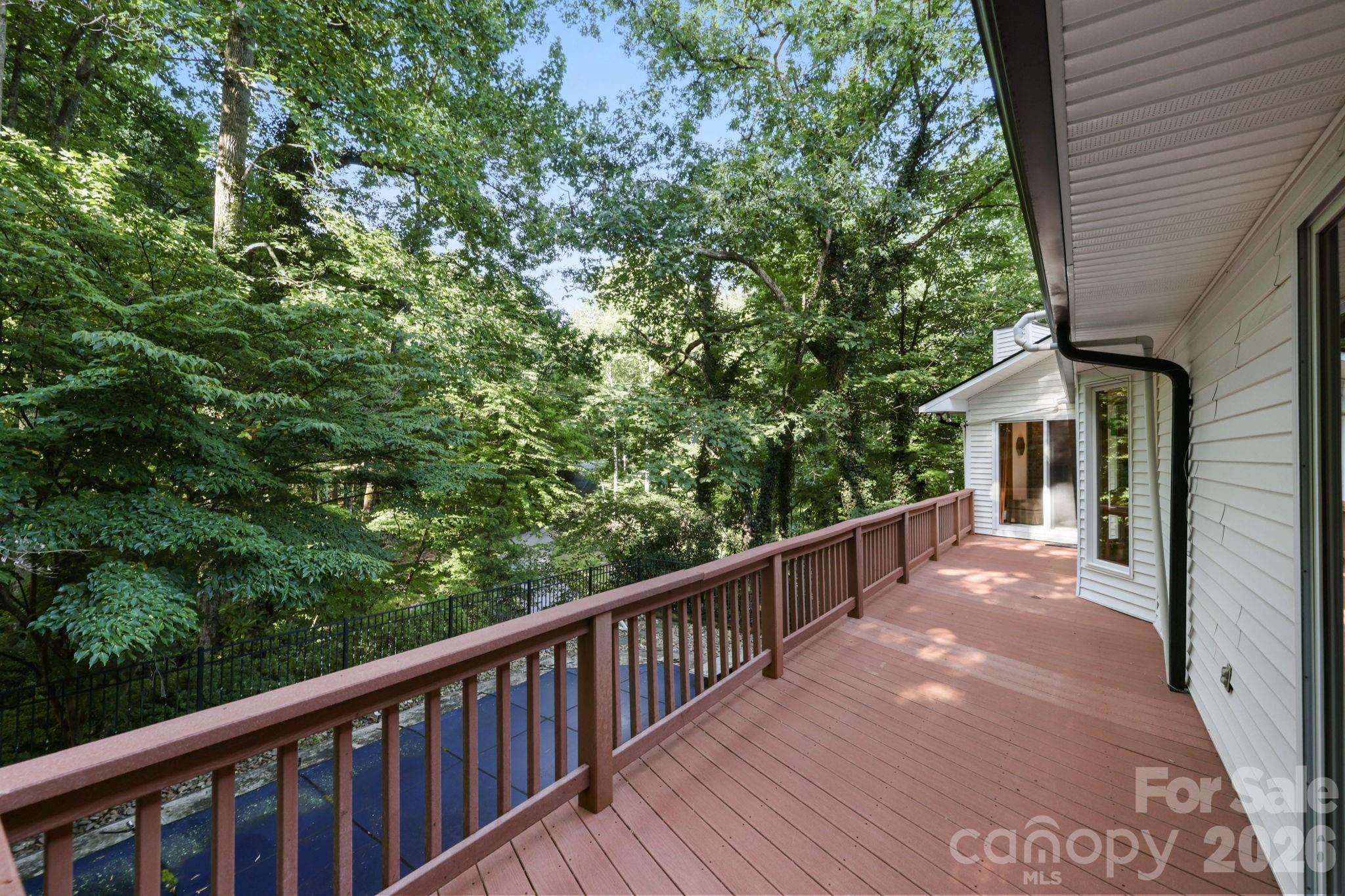 18 E Rosewood Trail