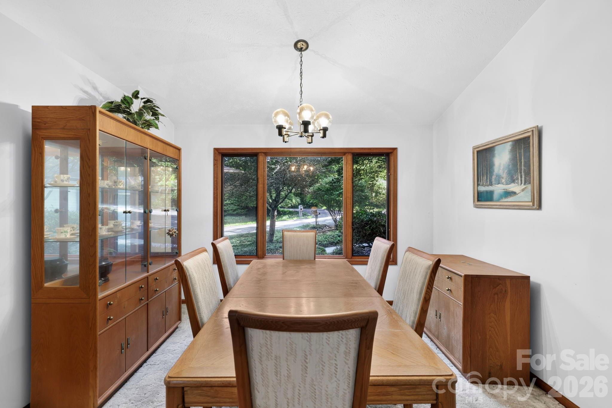 18 E Rosewood Trail