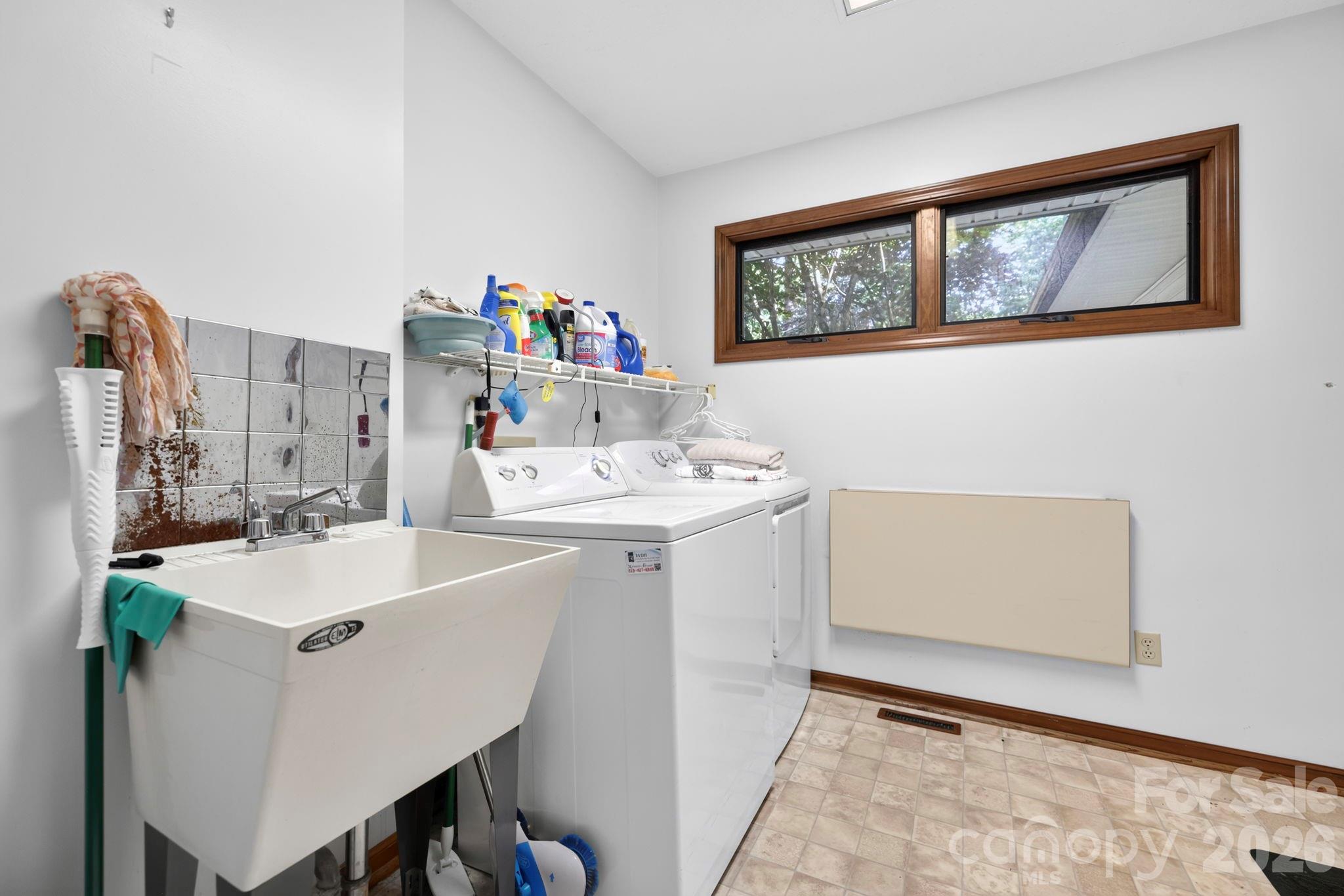 18 E Rosewood Trail