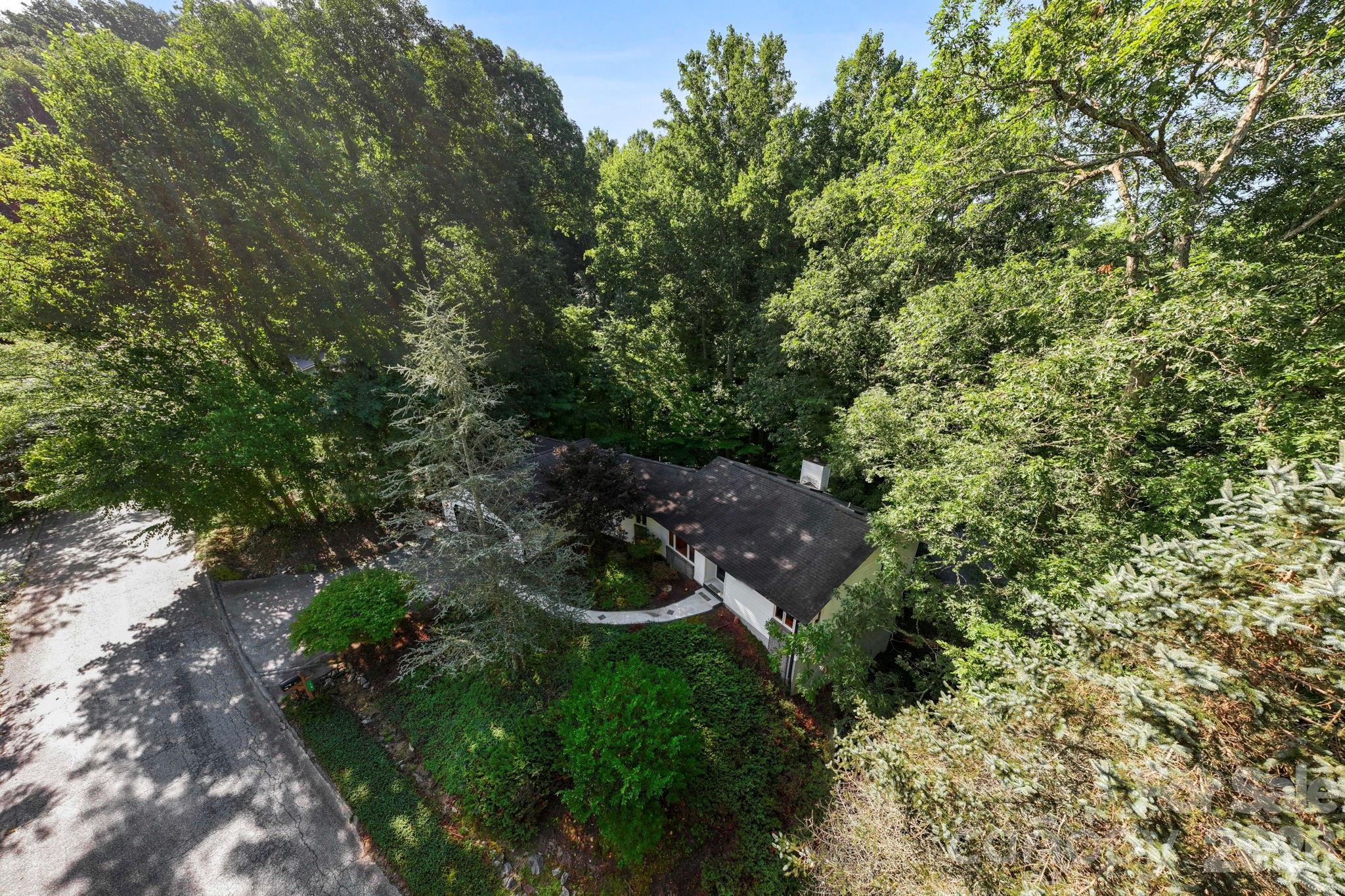 18 E Rosewood Trail