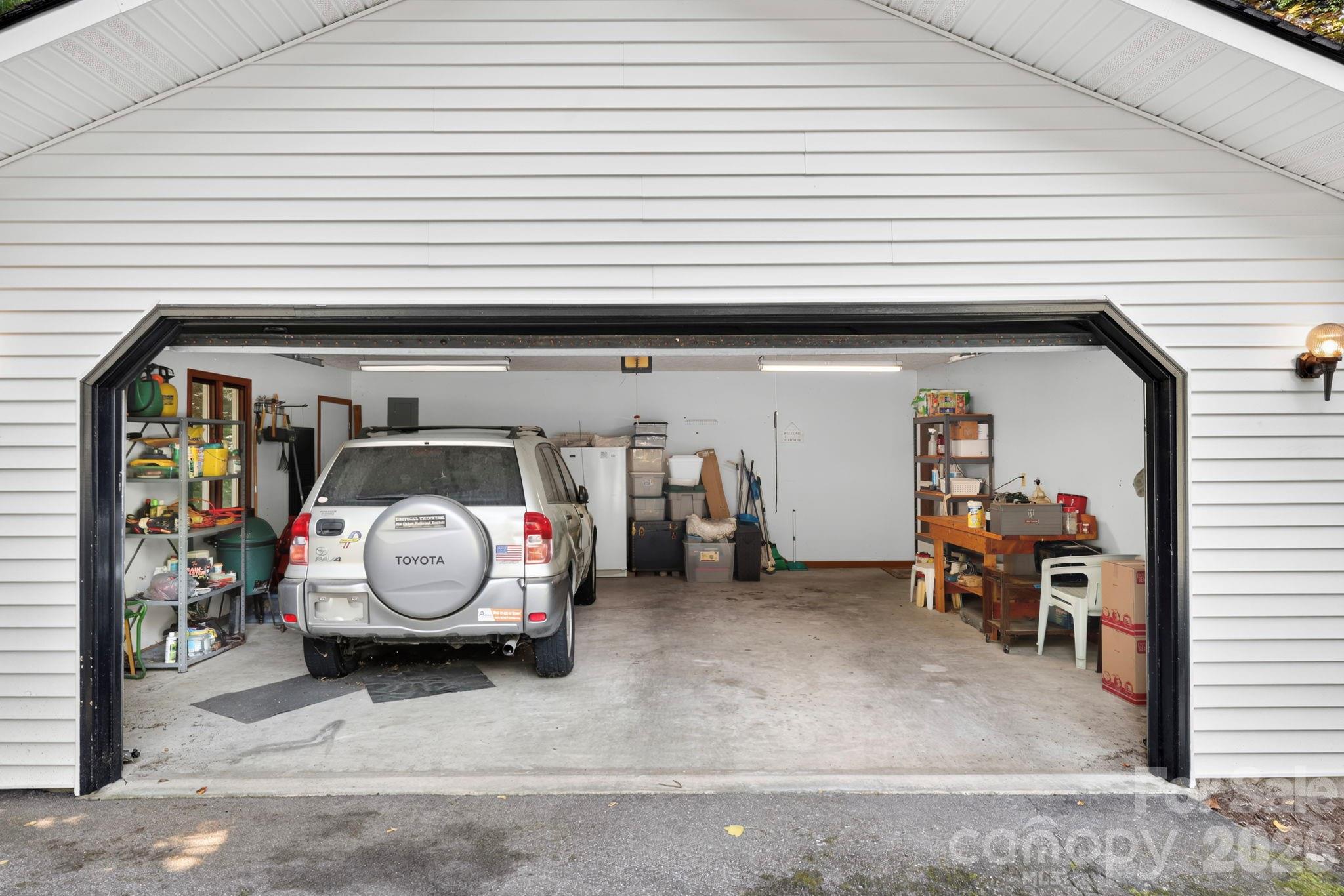 18 E Rosewood Trail