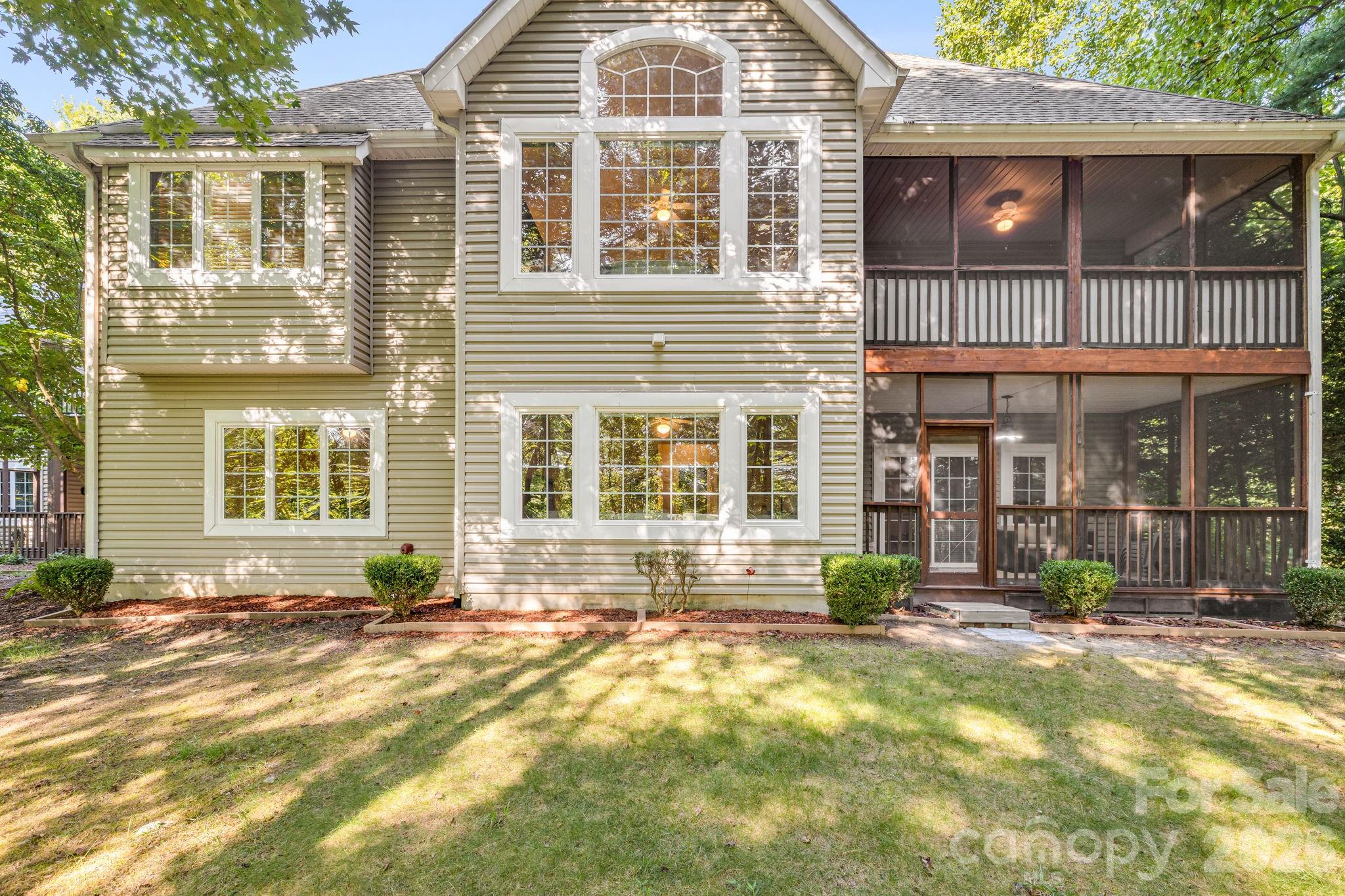 212 Carriage Springs Way